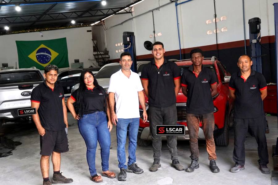 Equipe da LSCAR Soluções Automotivas